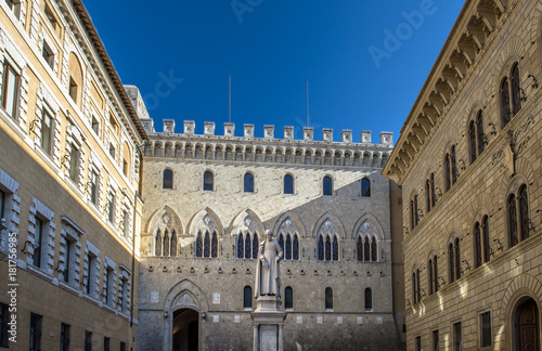 front view of Sallustio Bandini Statue in Piazza Salimbeni, Siena, Italy © Radoslav Nedelchev