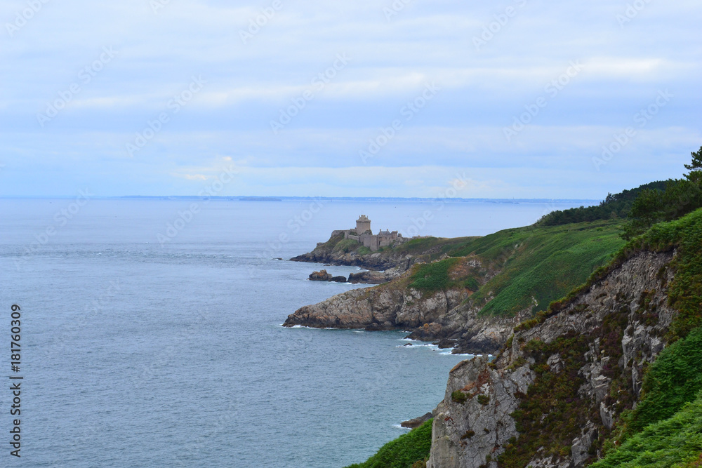 sentier côtier, Bretagne, Cap Frehel, Fort La Latte, Côtes-d'Armor, côte de granit rose, France