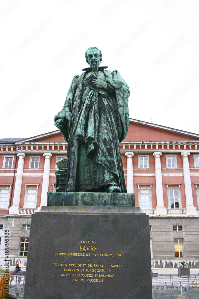 Fototapeta premium la statue de Antoine Favre à Chambéry