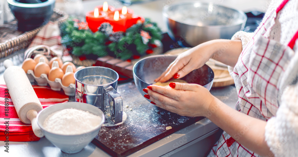 Selbstgemachte Weihnachtskekse (Platzchen) Selbstgemachte Weihnachtskekse (Platzchen)