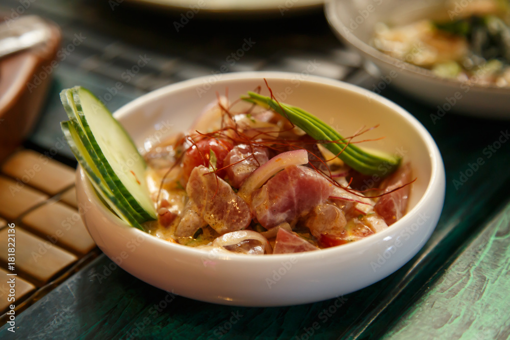 raw tuna salad, japanese food