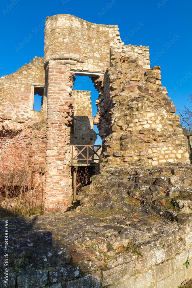 Castle ruins in Pettingen