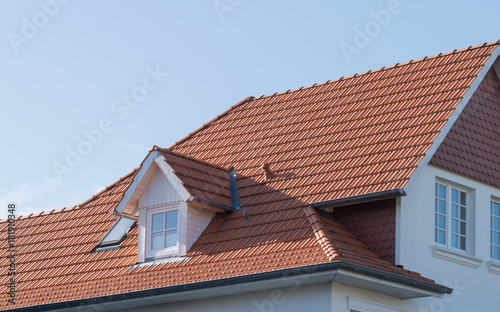 Dach und Dachgaube eines Hauses