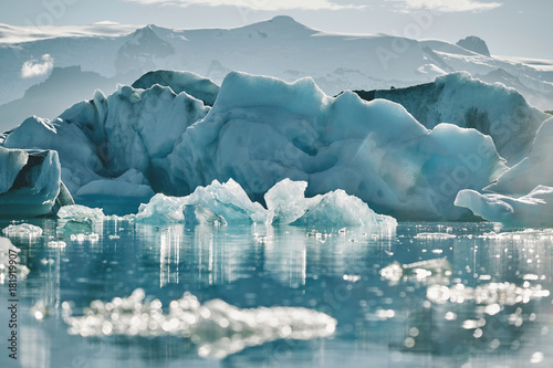 Canvas-taulu Beautiful cold landscape picture of icelandic glacier lagoon bay,