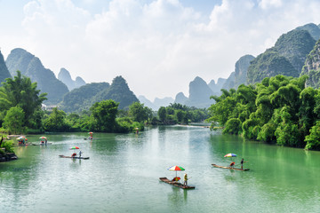Leinwandbilder Guilin Bambusflöße auf dem Yulong-Fluss  © efired