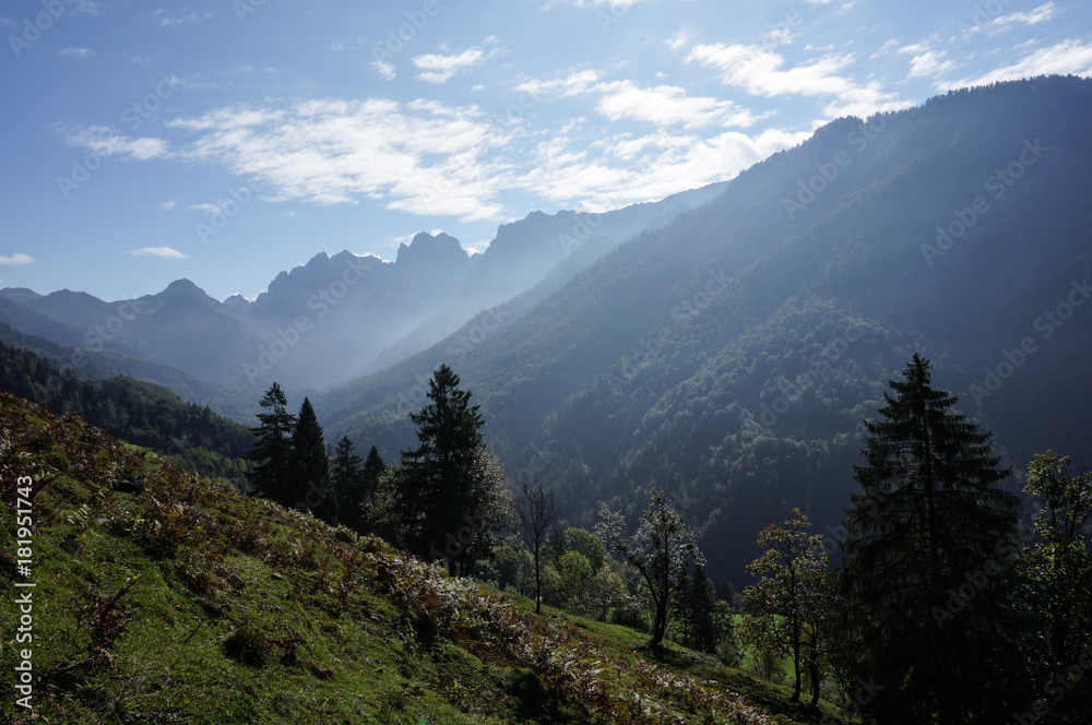 Fototapeta premium View of the Kaisertal in the Austrian Alps on a hazy morning