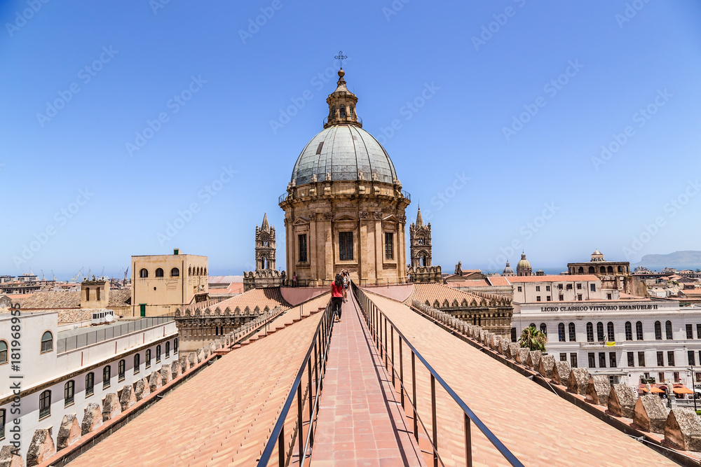 Obraz premium Palermo, Sicily, Italy. View of the roof of the Cathedral