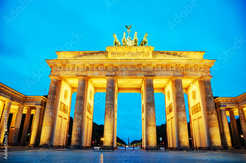 Obraz na płótnie Brandenburg gate in Berlin, Germany w salonie