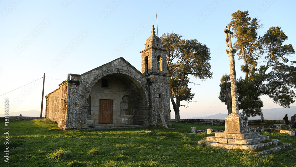Fototapeta premium Ermita del monte de Peneda, Redondela, Pontevedra, Galicia, España