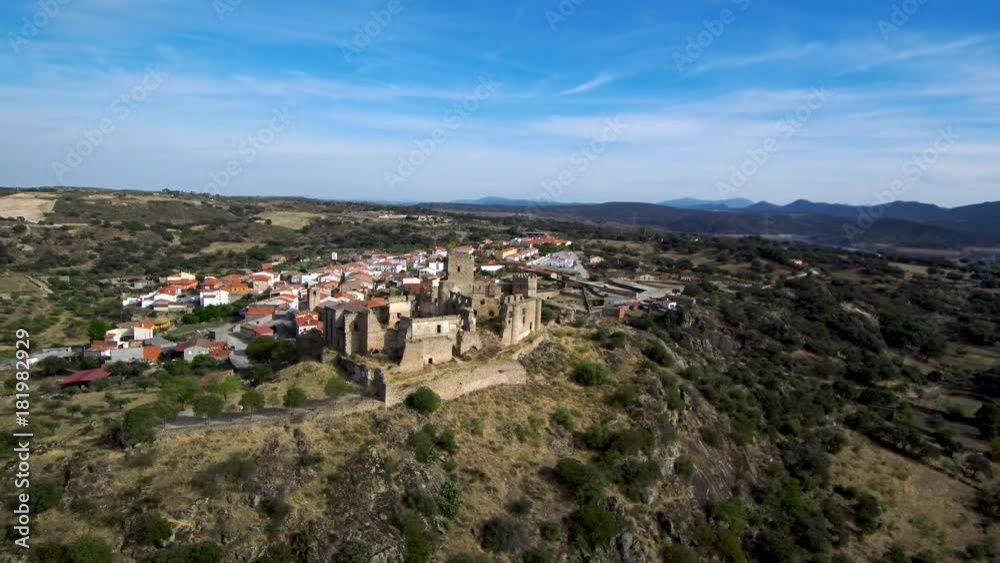 Belvis de Monroy ( Caceres, Extremadura) desde el aire. Video aereo con Drone Belvis de Monroy ( Caceres, Extremadura) desde el aire. Video aereo con Drone