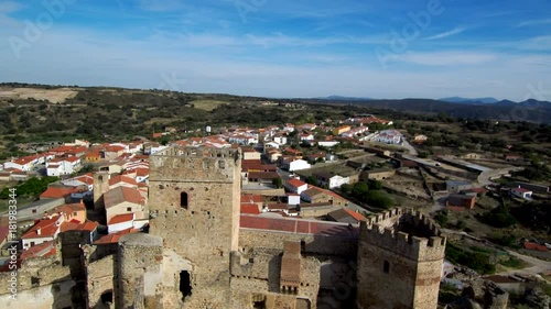 Belvis de Monroy ( Caceres, Extremadura) desde el aire. Video aereo con Drone photo