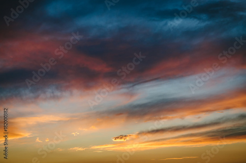 Fototapeta Naklejka Na Ścianę i Meble -  Sky and clouds at Sunset