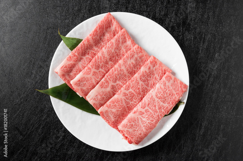 最高級 九州産黒毛和牛の霜降り肉The finest Kyushu Japanese beef