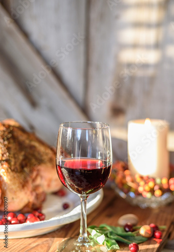 Red wine and turkey for a holiday meal