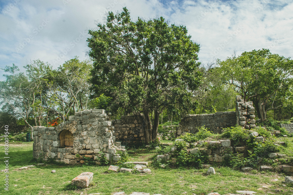 Mayan house ruins , Yucatan