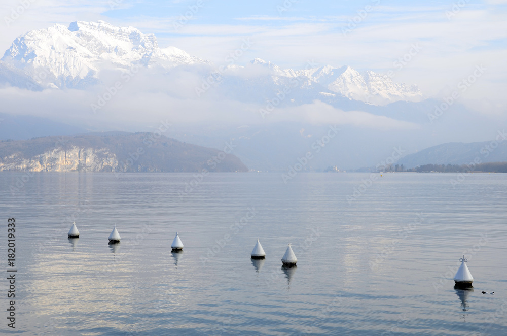 Φωτογραφία Annecy lake and snow, winter, france
