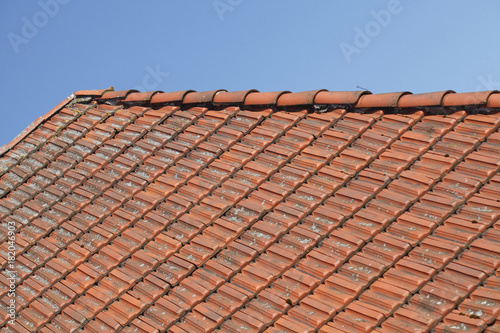 Rote Dachziegel  Dachziegelsteine   Dach