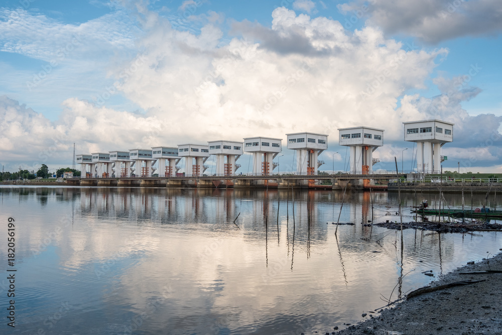 Architecture building beautiful Utho Wipat prasit floodgates Architecture building beautiful Utho Wipat prasit floodgates
