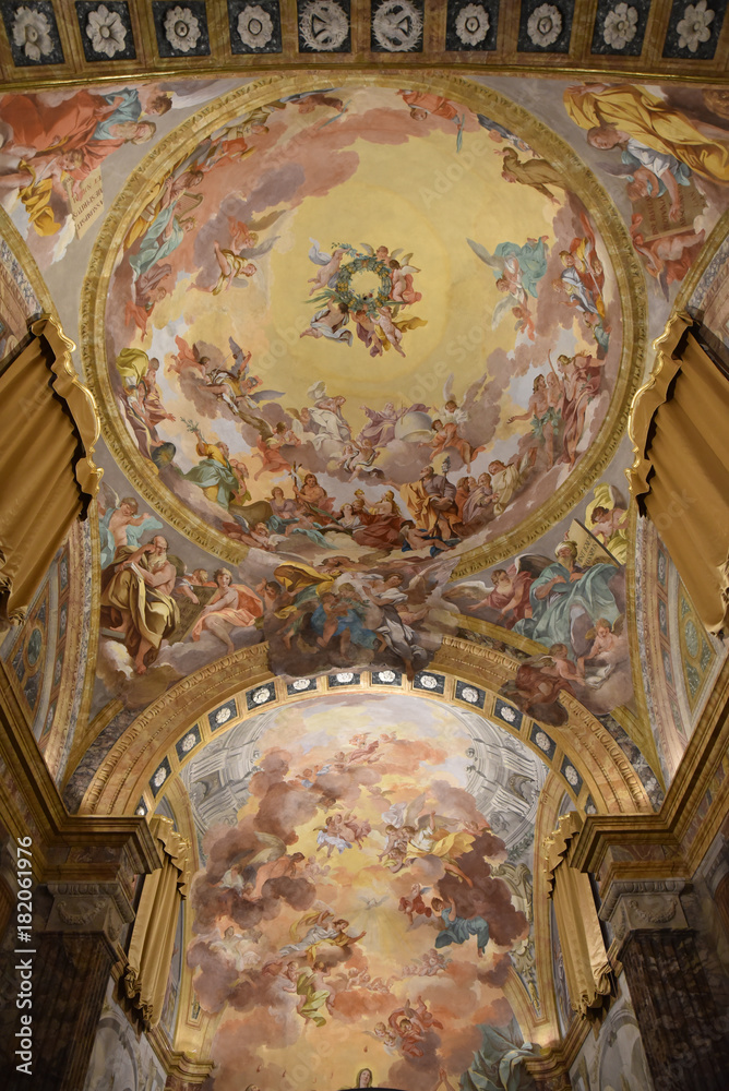 Fresque de l'église baroque San Leone à Pistoia en Toscane, Italie
