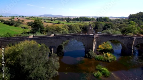 Galisteo, pueblo de Cáceres (Extremadura, España) a vista de pajaro. Video aereo con Drone.  photo