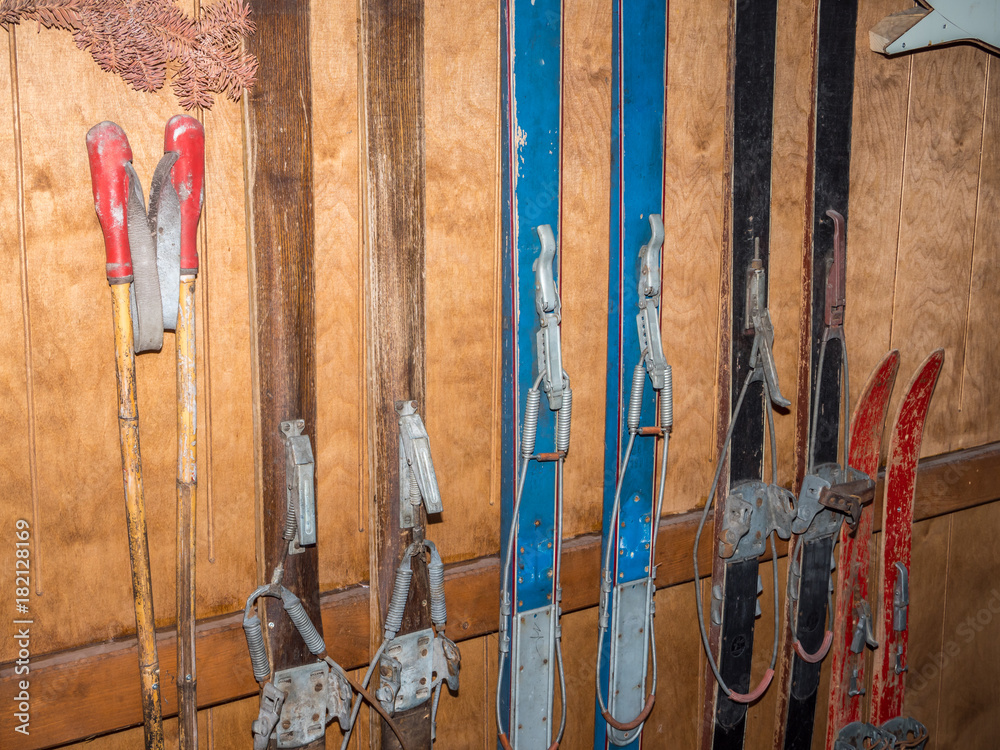 Collection of vintage Ski Stock-Foto | Adobe Stock
