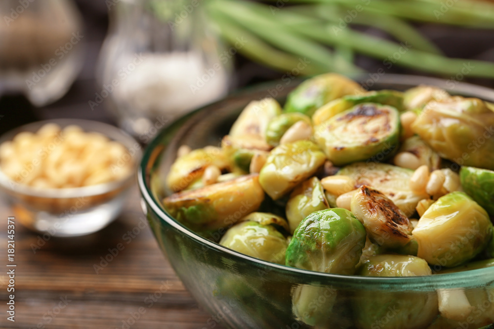 Roasted brussel sprouts in bowl, close up