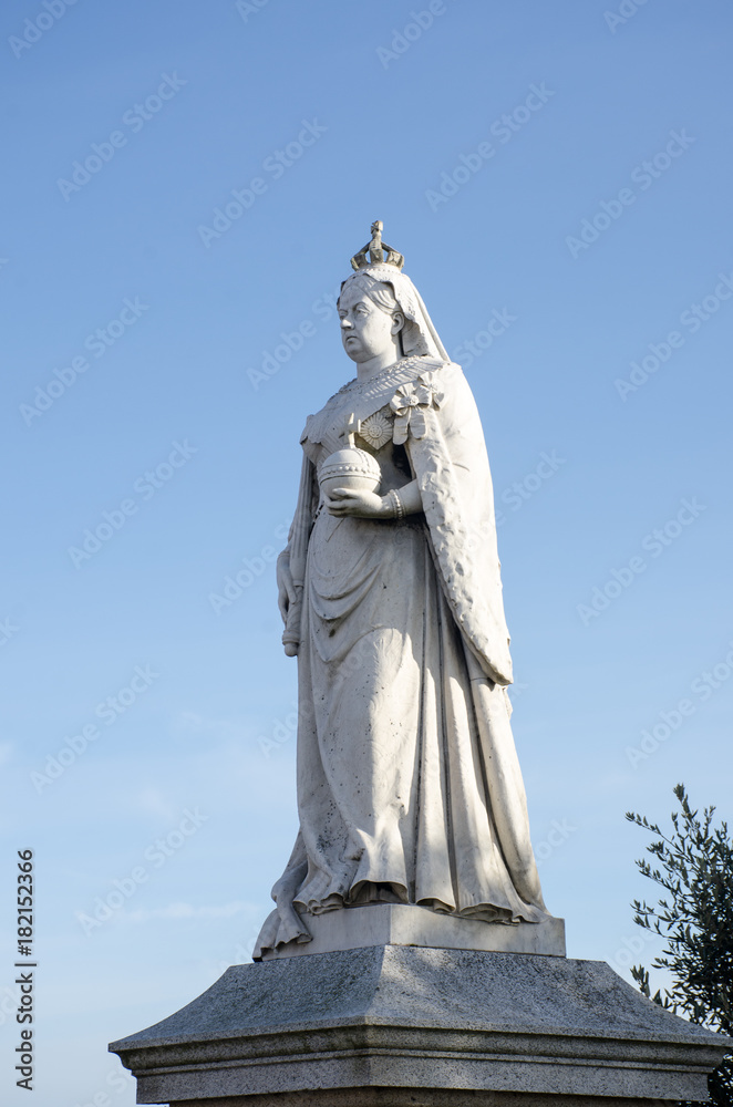 Stone Statue of queen Victoria