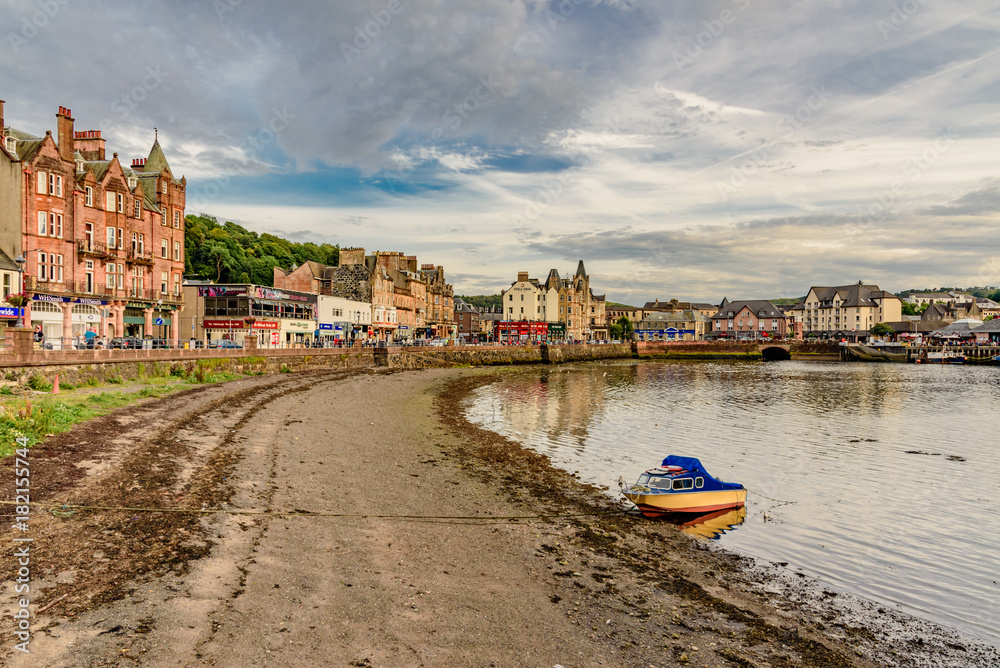 Oban fishing village in Scotland England famous for Whiskey distilleries