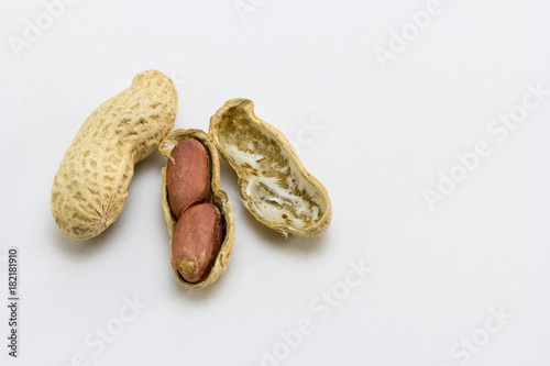 Cacahuetes con cáscara