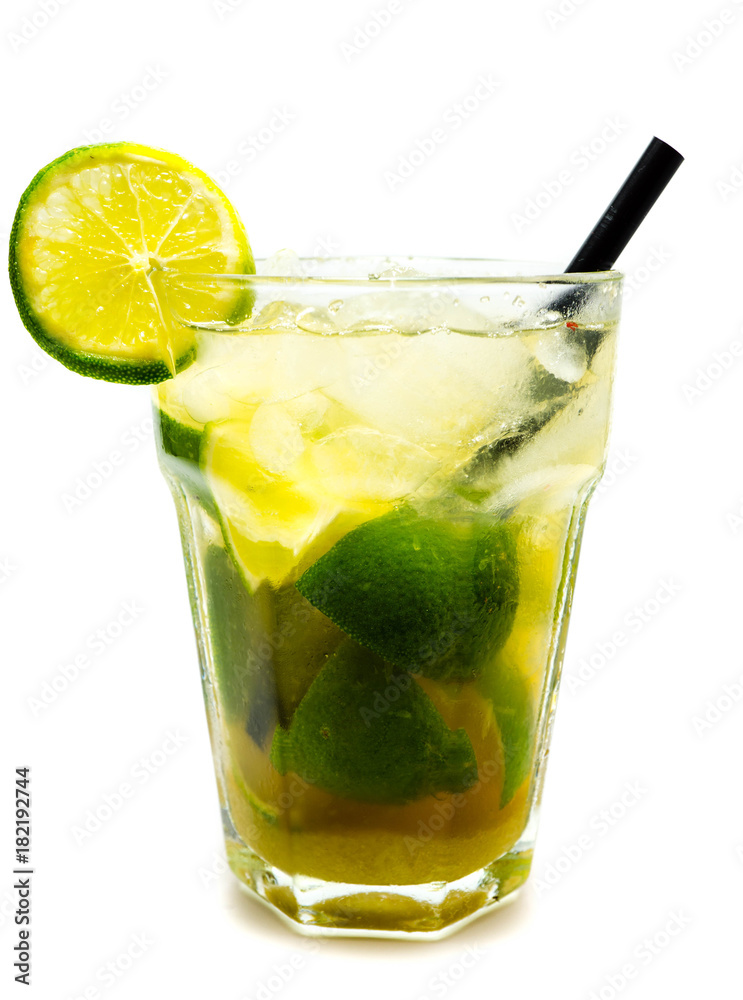 Caipirinha caipirina cocktail isoliert freigestellt auf weißen Hintergrund, Freisteller
Caipirinha caipirina cocktail isoliert freigestellt auf weißen Hintergrund, Freisteller