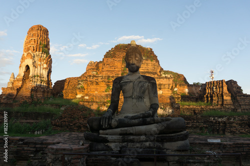 Wat Mahathat in Buddhist temple complex in Ayutthaya . Thailand