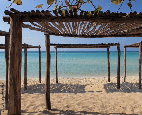 Fototapeta Naklejka Na Ścianę i Meble -  abris de plage