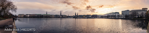 Binnenalster in Hamburg panorama © ThomasBang