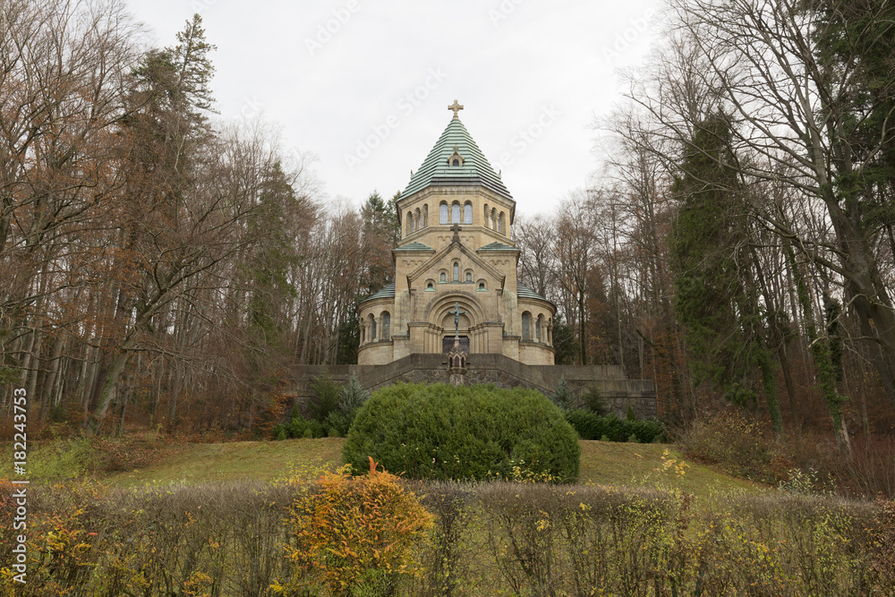 Die Votivkapelle in Berg am Starnberger See, Bayern Die Votivkapelle in Berg am Starnberger See, Bayern