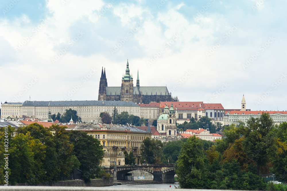 Prag besuchen im Herbst