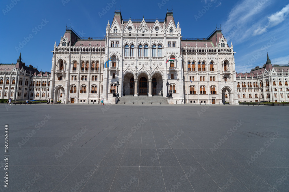Hungarian Parliament and Kossuth Lajos Square in Budapest
