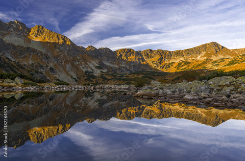 Fototapeta Naklejka Na Ścianę i Meble -  Tatry, Dolina Pięciu Stawów Polskich