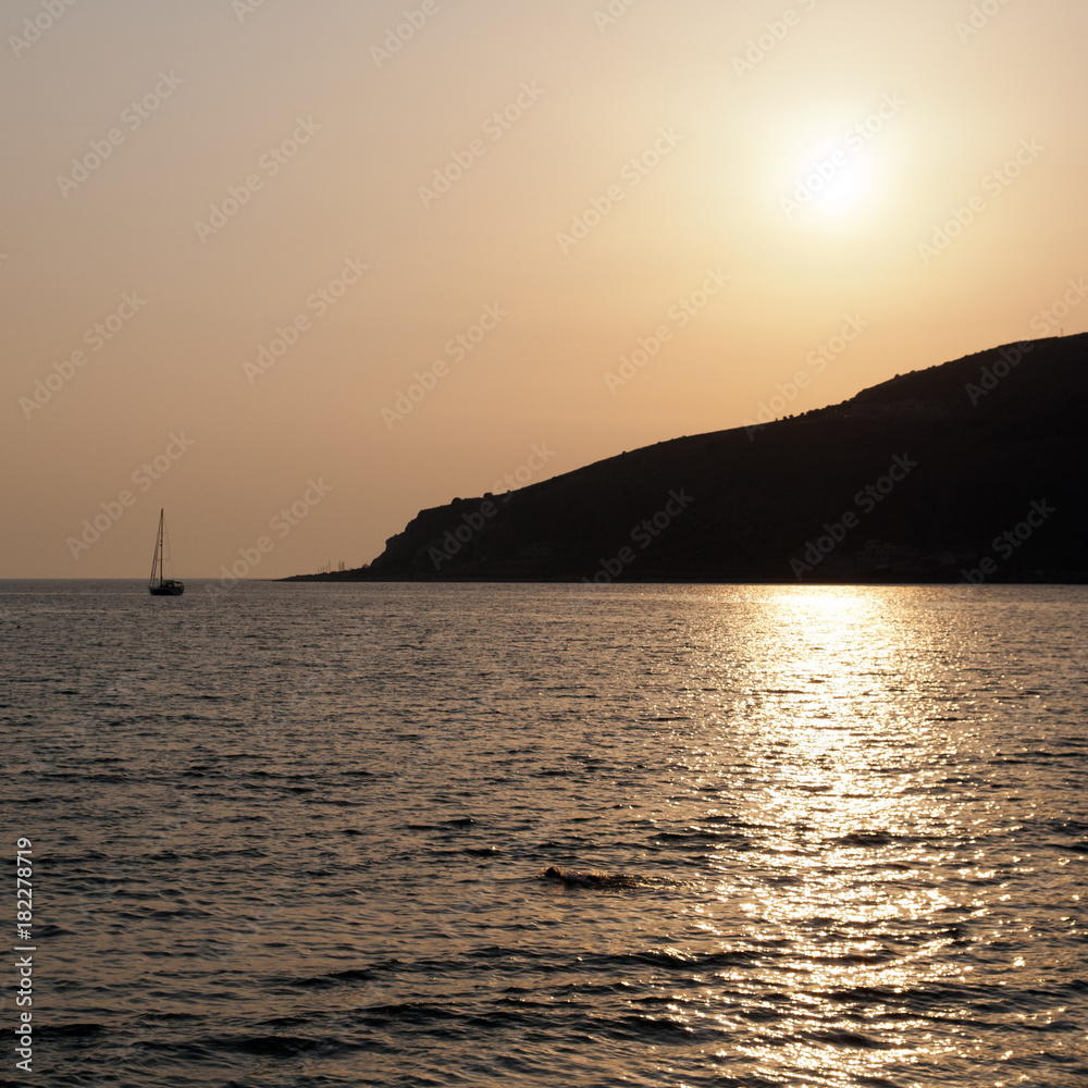 Coucher de soleil sur la méditerranée