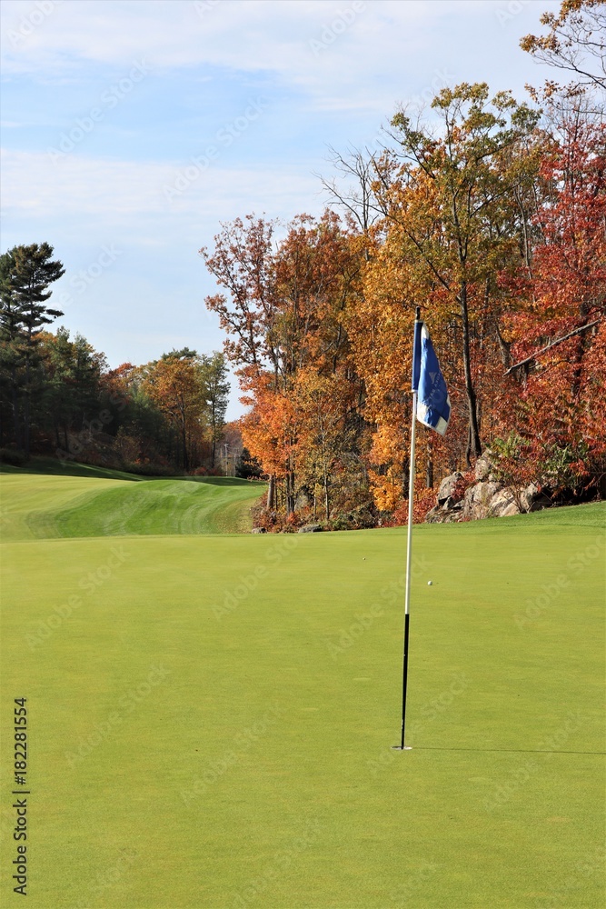 Obraz premium Golf in the Fall