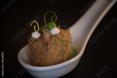 Fingerfood Frittierter Rinderwürfel