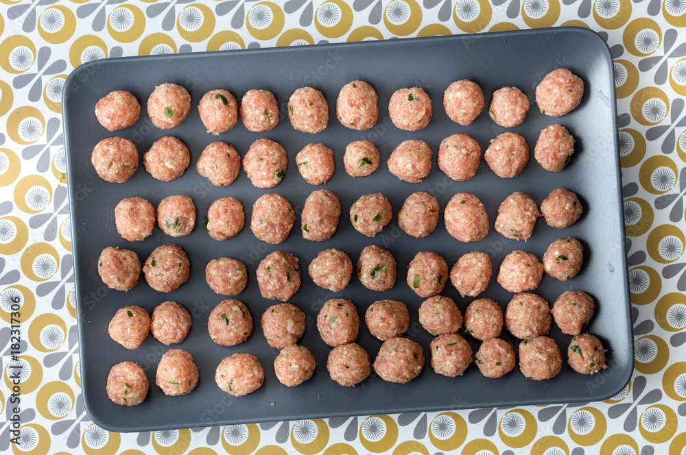 a dish of meatballs seen from the top a dish of meatballs seen from the top
