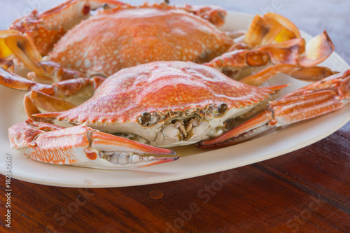 渡り蟹の蒸し焼き（カニ/crab）