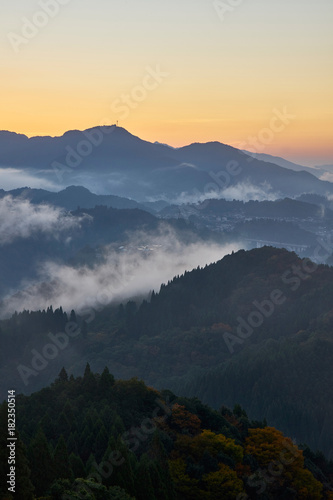 国見ヶ丘からの夜明け © sakura