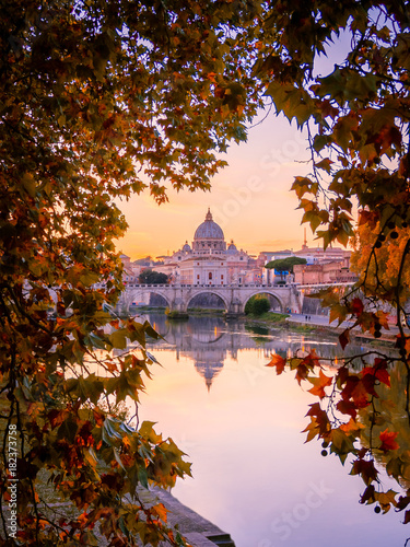 Obraz na płótnie Beautiful view over St. Peter's Basilica in Vatican from Rome, Italy during the sunset in Autumn w salonie