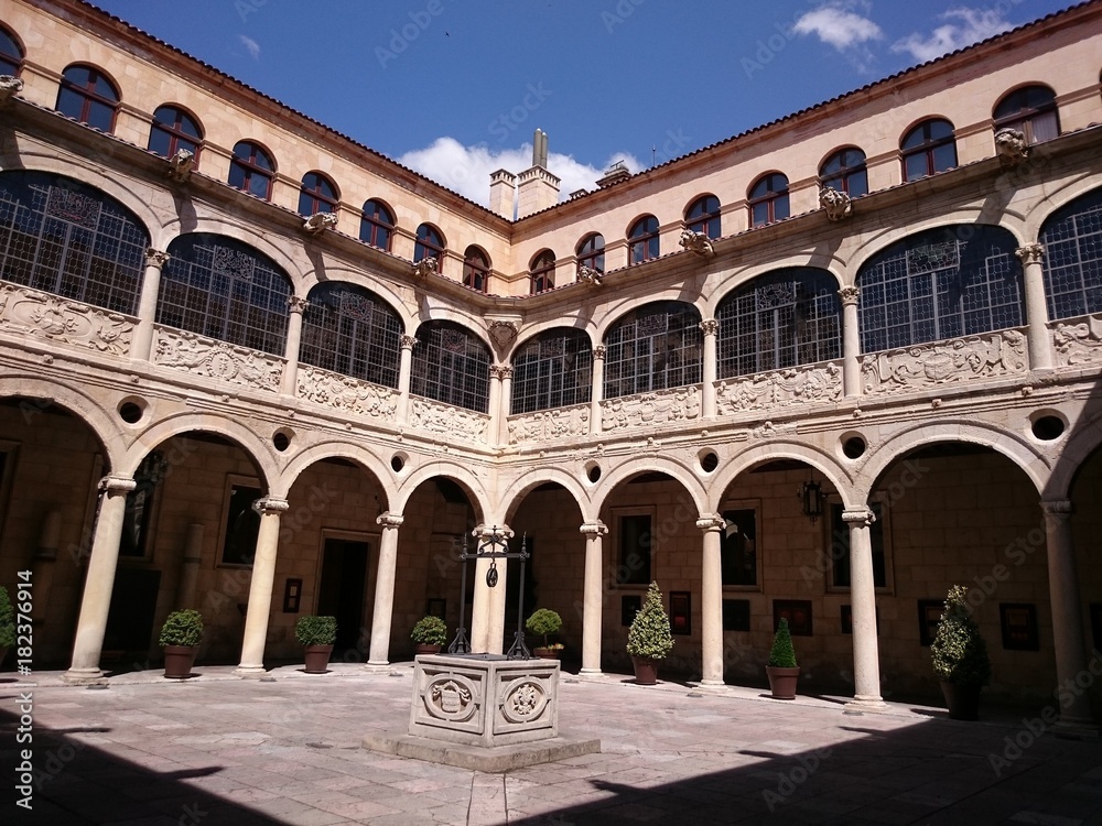 Palacio de los Guzmanes , León