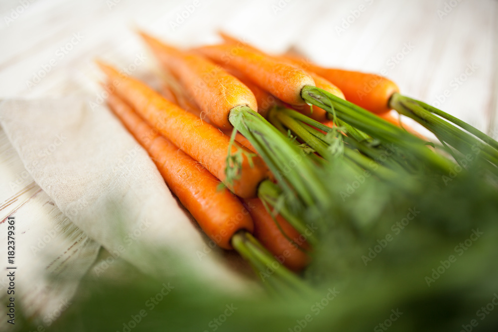 Fresh organic carrot - obrazy, fototapety, plakaty 