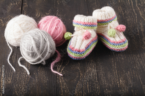 Knitting baby shoes