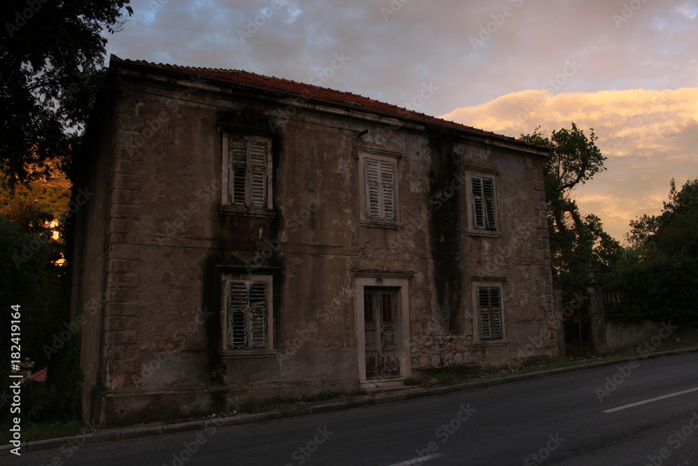Fototapeta premium abandonded space dubrovnik