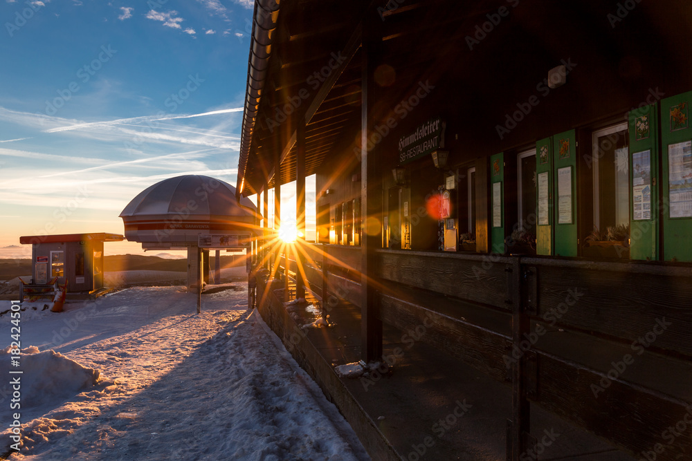 Sonnenaufgang auf dem Fichtelberg Sonnenaufgang auf dem Fichtelberg