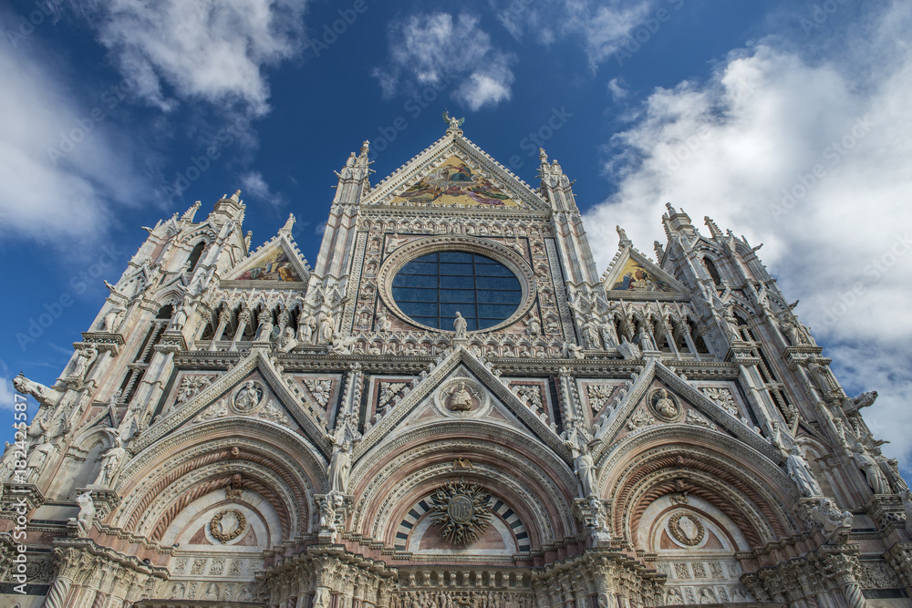 Naklejka premium Cathedral Santa Maria Assunta in Siena